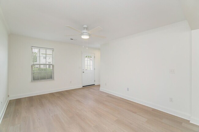 Building Photo - 3956 Archibald Way