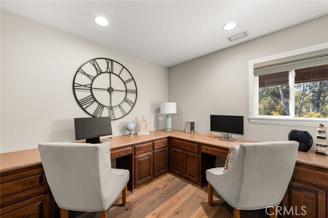 Building Photo - 2465 Via Oeste Dr