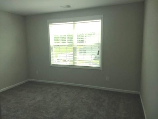 Building Photo - Beautiful 3 Bedroom w/Garage Townhouse Clo...