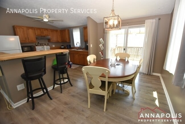 Building Photo - 1663 Canonade Ct