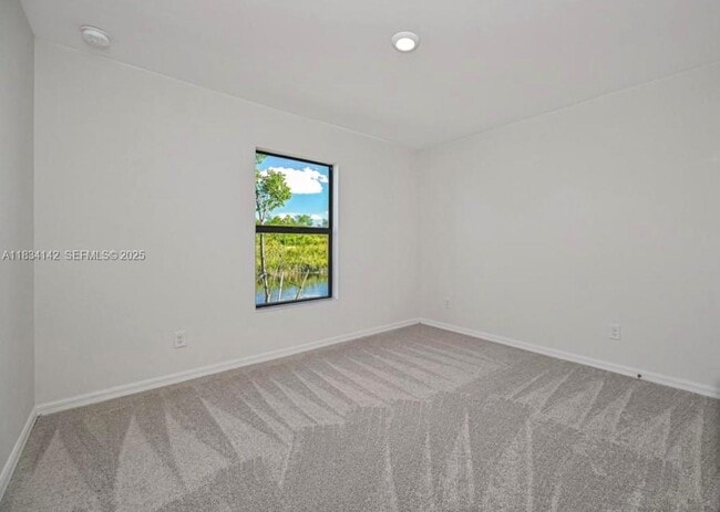 Building Photo - 861 Winwood Cir