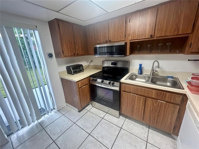Building Photo - 3 Las Brisas Way