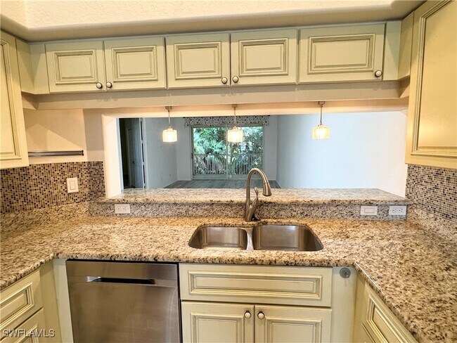 Building Photo - 1225 Sarah Jean Cir