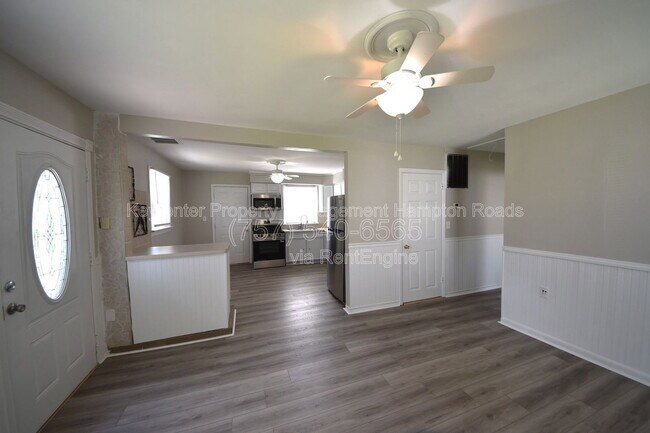 Building Photo - 213 Bassett Ave