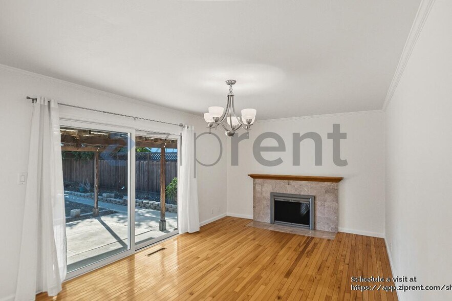 Building Photo - 38289 Ballard Dr