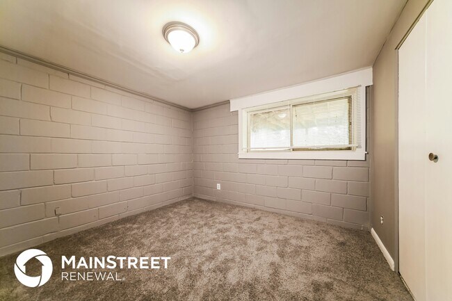 Building Photo - 364 King Arthur Ct