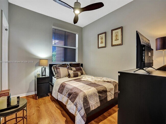 Building Photo - 5922 Siena Ln