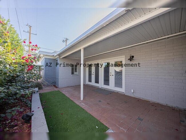 Building Photo - 3137 N 4th Ave