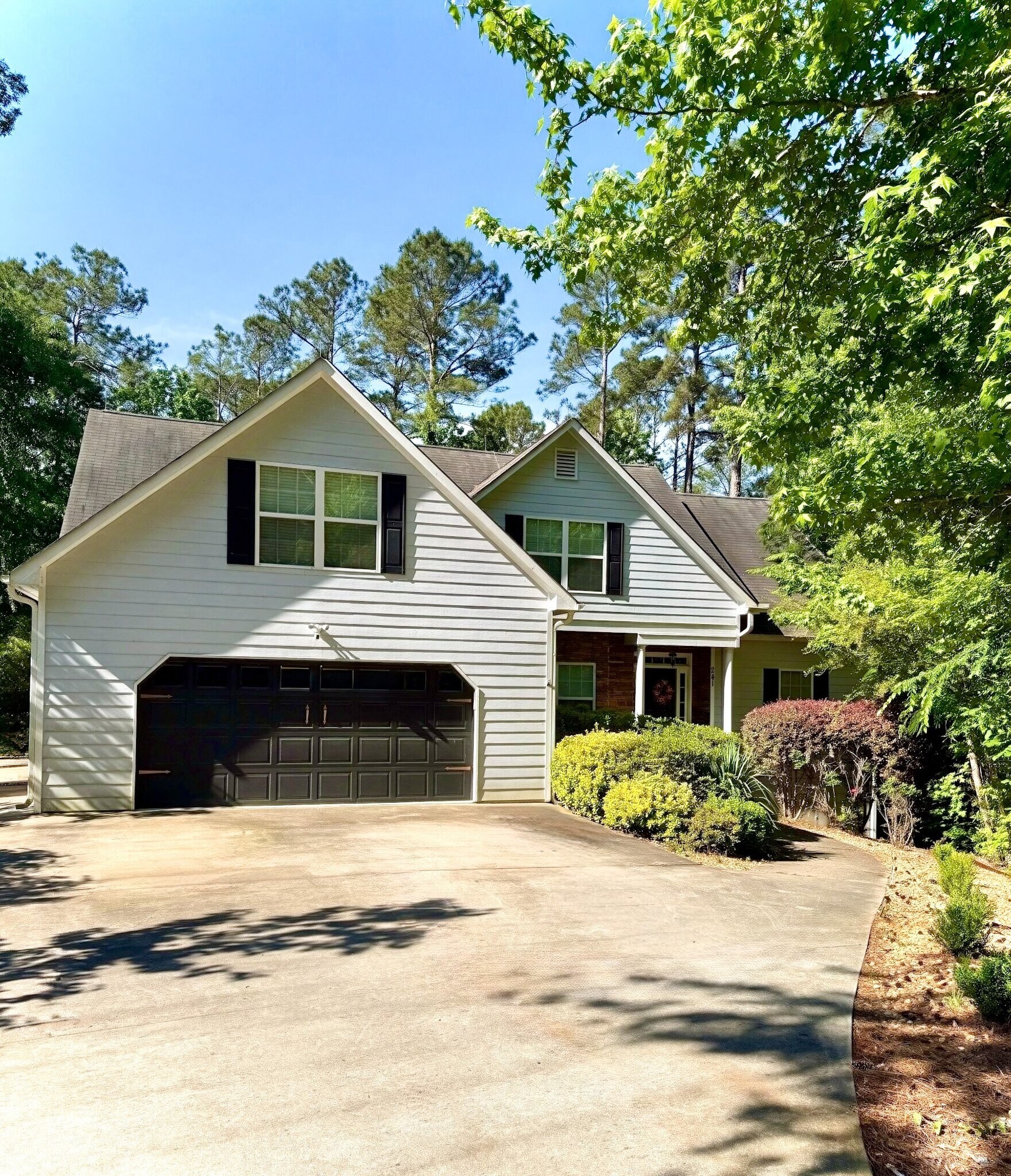 Building Photo - 241 S Chattahoochee Dr