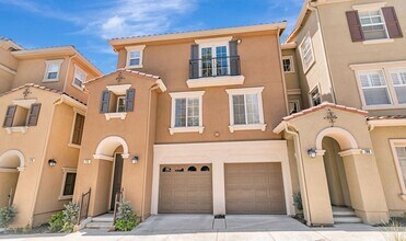 Building Photo - Remodeled Home in Communication Hill
