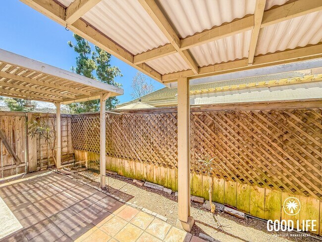 Building Photo - Serene 2BD/2BA End Unit Condo in Carmel Valley with Community Pool & Detached Garage