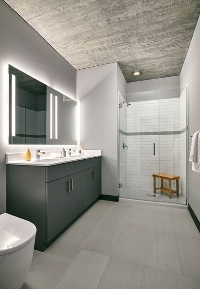 Building Photo - 1240 W Randolph St