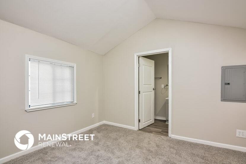 Building Photo - 295 Highland Cir