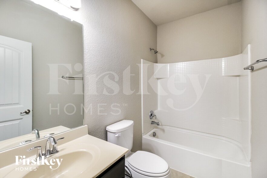 Building Photo - 3712 Fossil Tree Ln