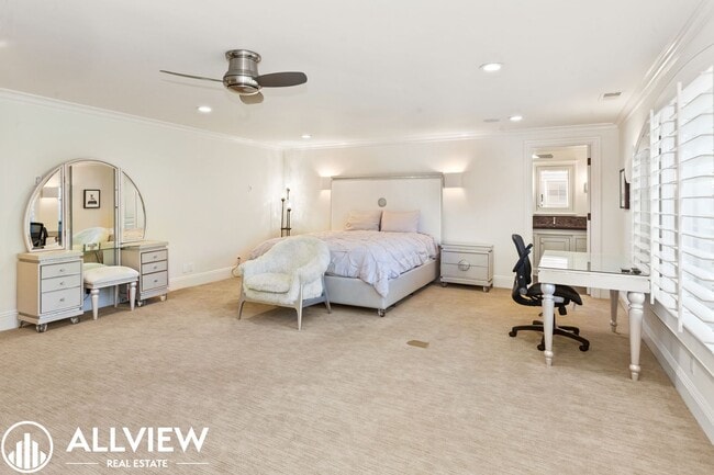 Building Photo - Stunning 3 Bedroom + Bonus Room 3.5 Bath A...