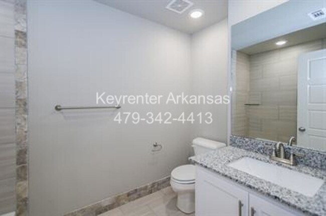 Building Photo - Awesome home with great location in Rogers