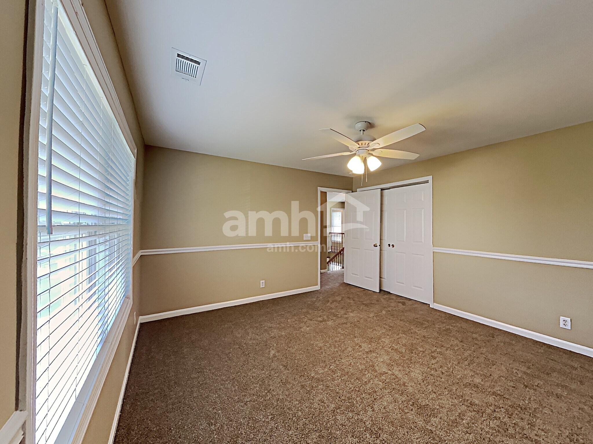 Building Photo - 1602 Solitude Ct