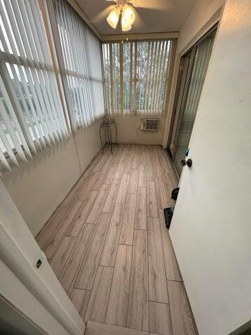 Building Photo - 127 Flanders Dr