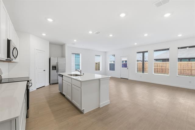 Building Photo - 4916 Ascot Way