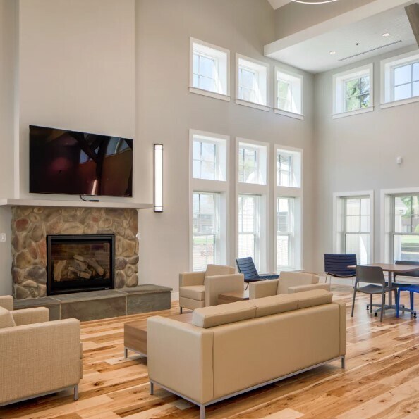 Building Photo - The Squire Village