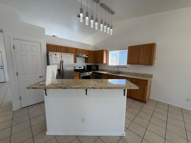 Building Photo - 1405 Secret Valley Dr SW