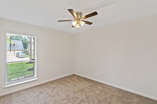 Building Photo - 7019 Yardley Dr
