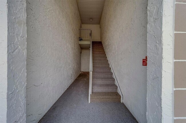 Building Photo - 361 S McMullen Booth Rd