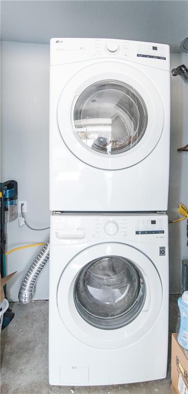 Building Photo - 4908 Rowena Ave