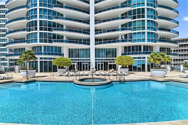 Building Photo - 1600 S Ocean Blvd