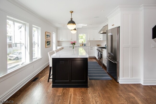 Building Photo - 113 Washington St