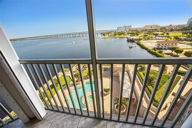 Building Photo - 2104 W First St