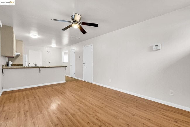 Building Photo - 1209 Tulip Dr