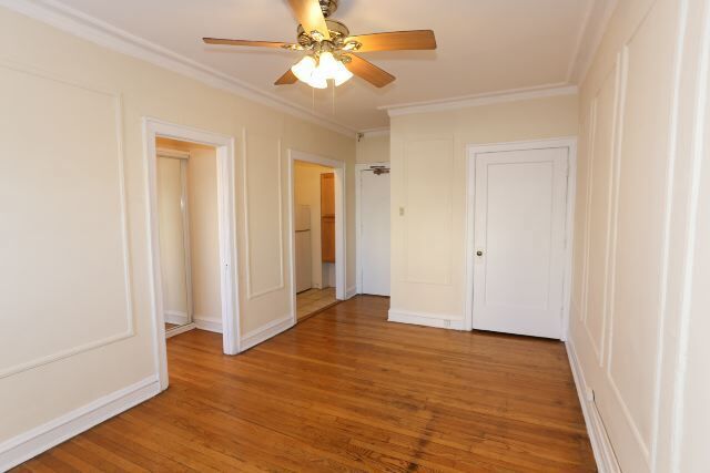 Building Photo - 1023 N Dearborn