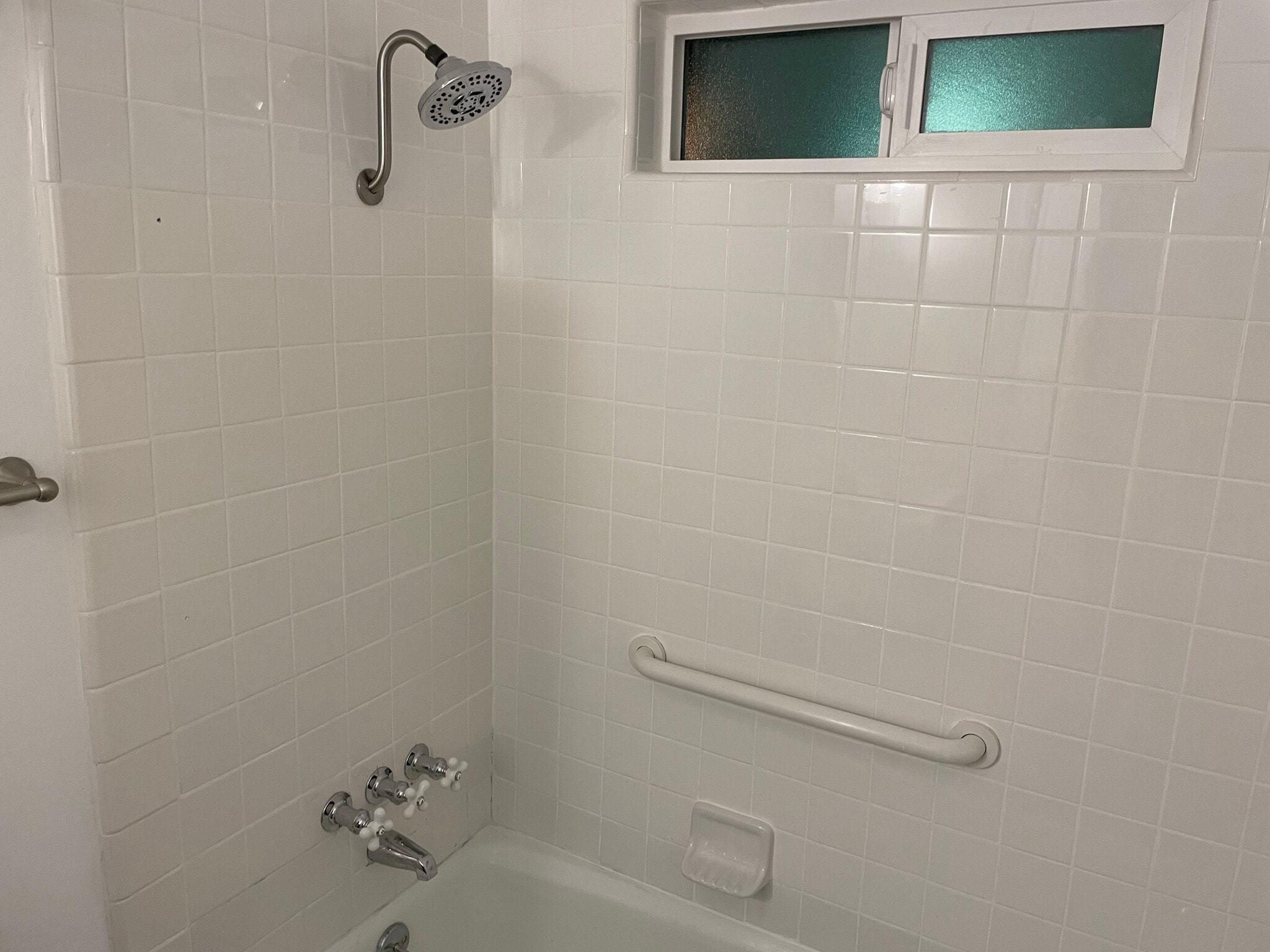 Bathroom - 14642 Kittridge St