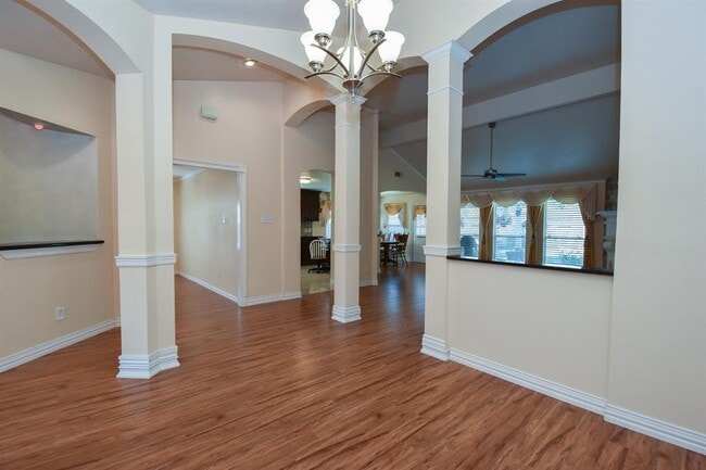 Building Photo - 14814 Cantor Cir