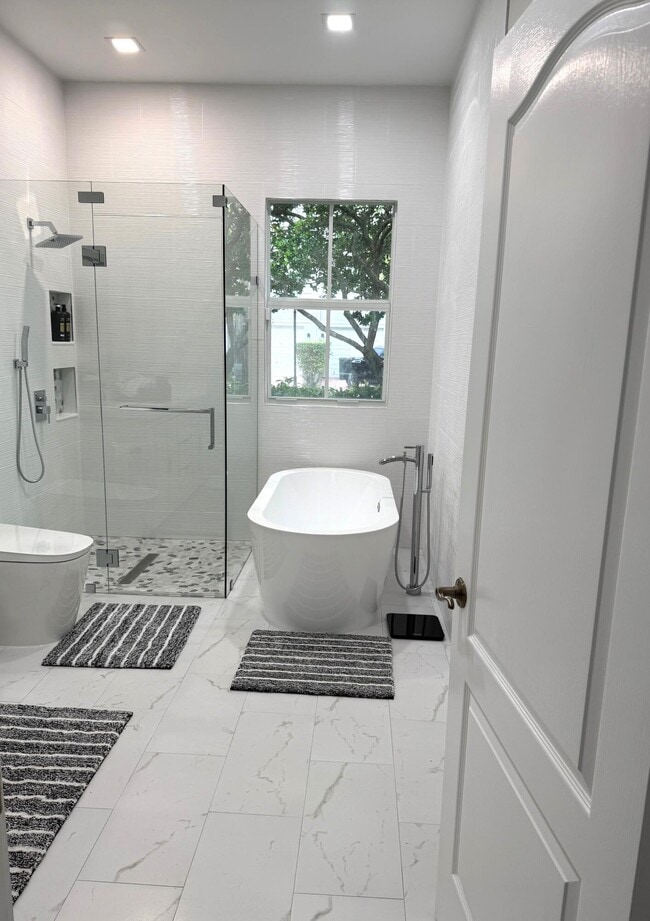 Building Photo - 3924 NW 58th St