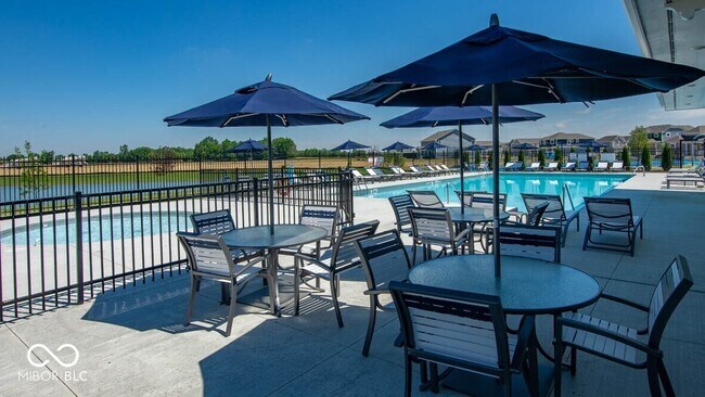 Building Photo - 2840 Maricopa Blvd