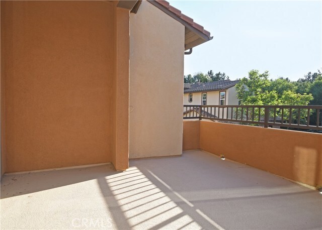 Building Photo - 88 Stepping Stone