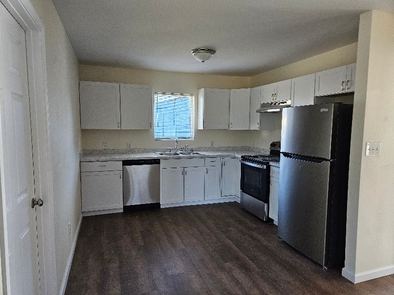 Building Photo - 302 N Main St