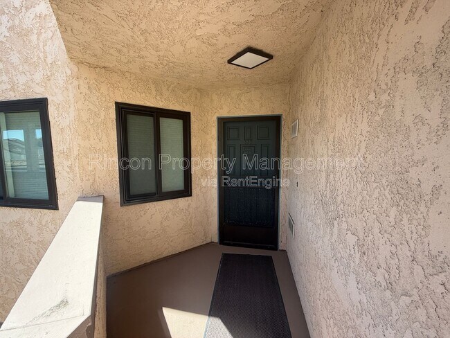 Building Photo - 556 Terrace View Pl