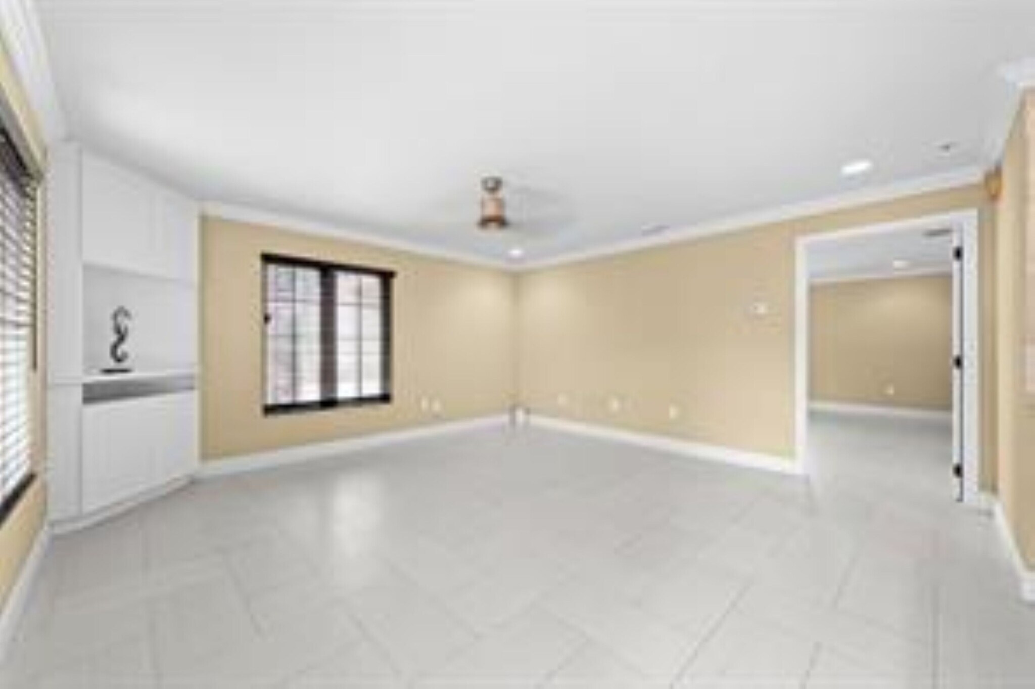 Building Photo - 4213 Bougainvilla Dr