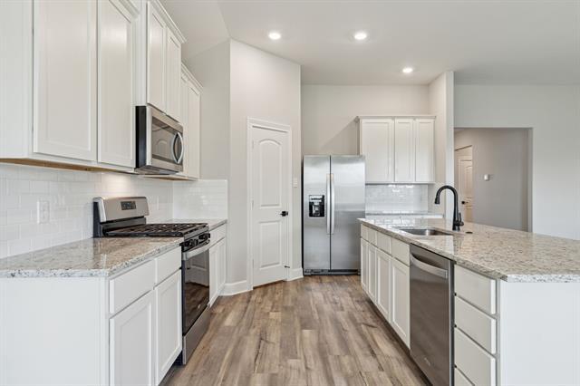 Building Photo - 609 Harbor Oaks Dr