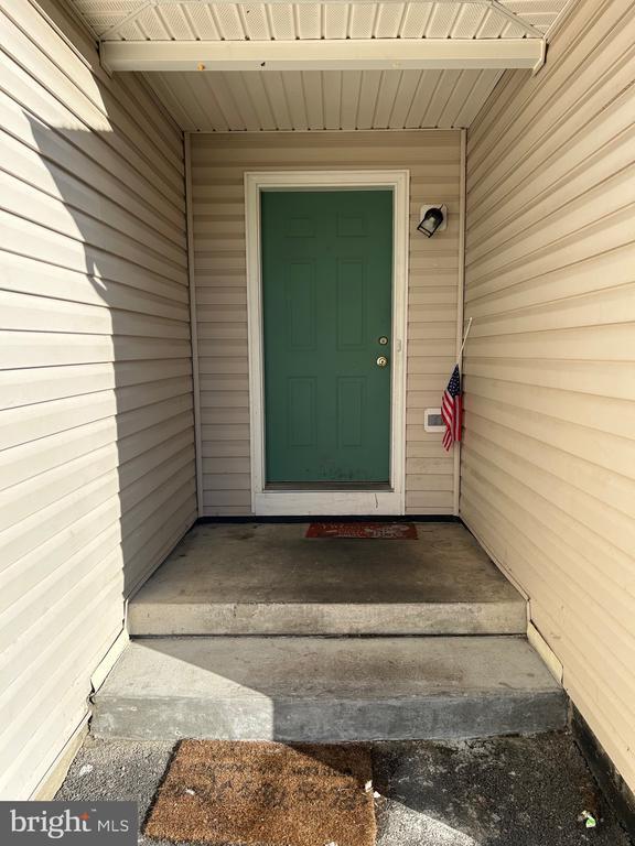 Building Photo - 147 Whirlwind Dr