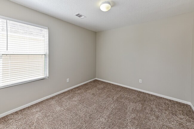 Building Photo - 9615 Barr Spring Dr