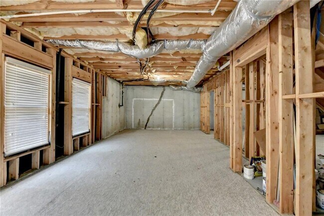 Building Photo - 1515 Boomer Cir