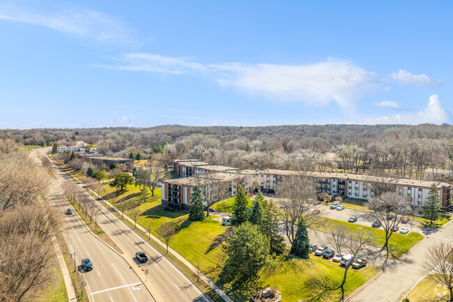 Building Photo - Windham Hills
