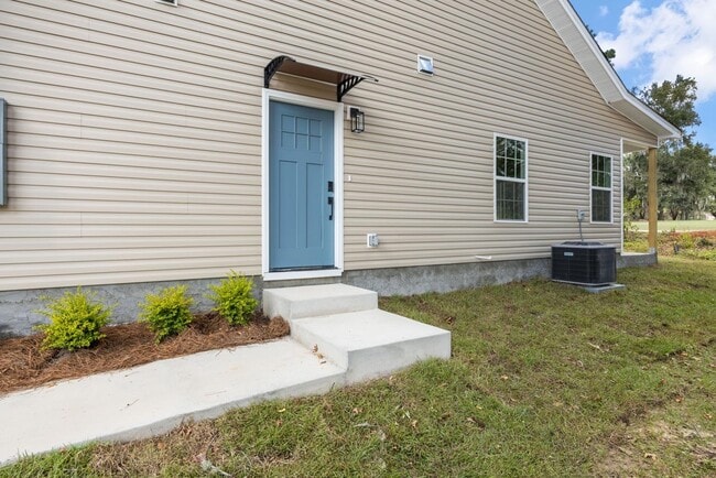 Primary Photo - 1460 Willow Bend Way