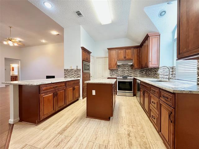 Building Photo - 2241 Dampton Dr