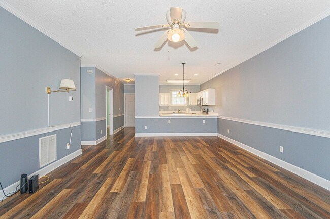 Building Photo - 4627 Wild Iris Dr