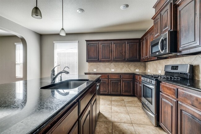 Building Photo - 1733 Kachina Lodge Rd